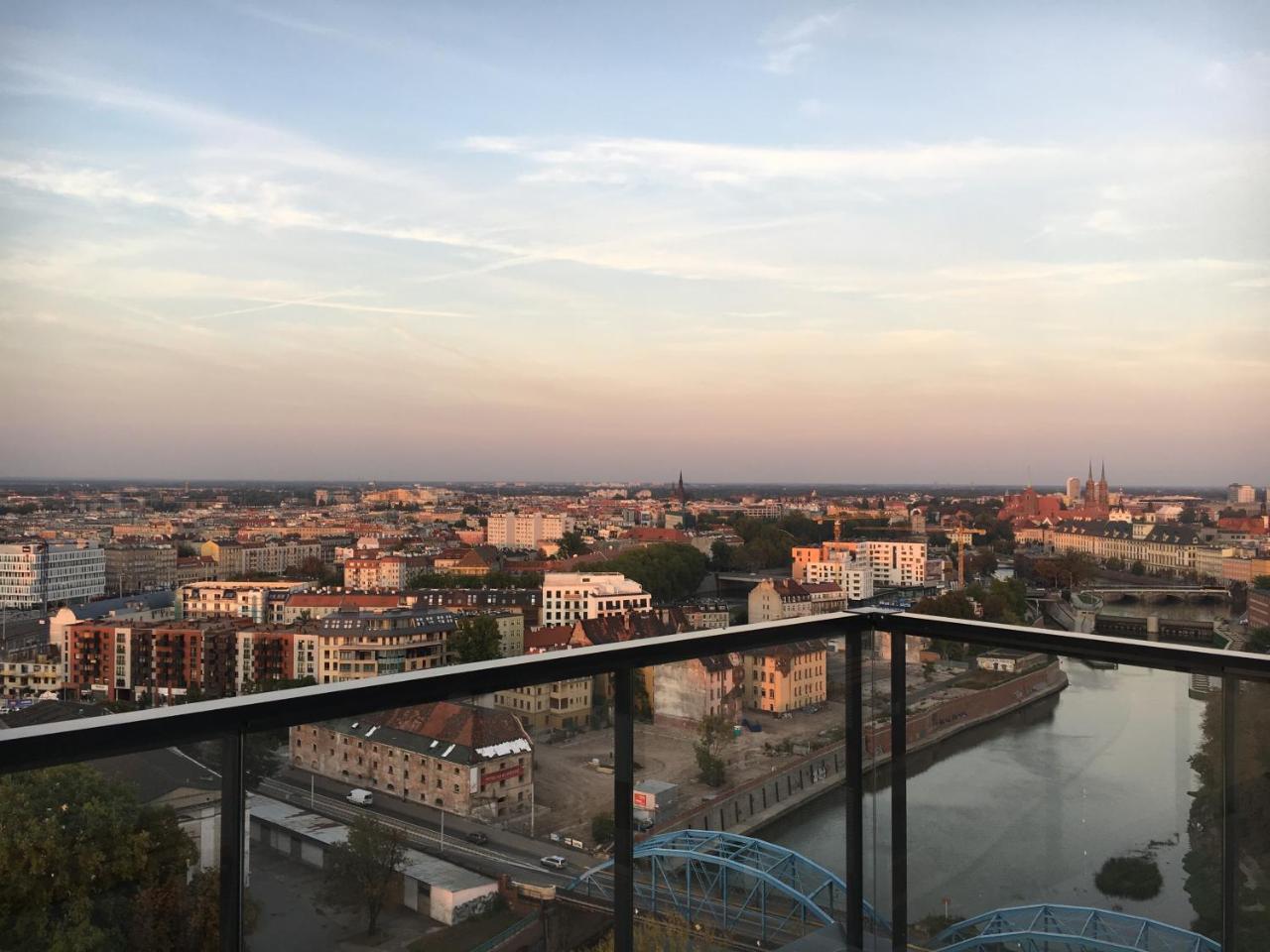Nowy Atal Tower - Garaż - Taras Widokowy - Centrum * Wrocław